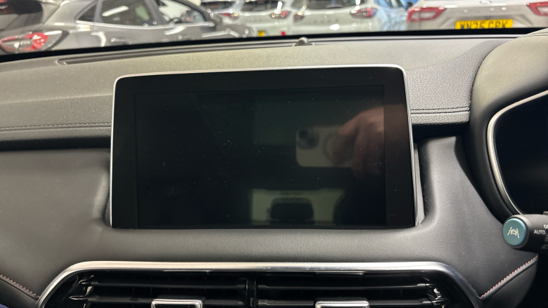 MG Hs 1.5 T-GDI Exclusive 5dr DCT Petrol Hatchback